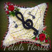 Treble cleff  cushion