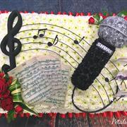 Microphone and Music tribute