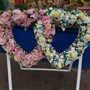 Double Interlocking heart with stand